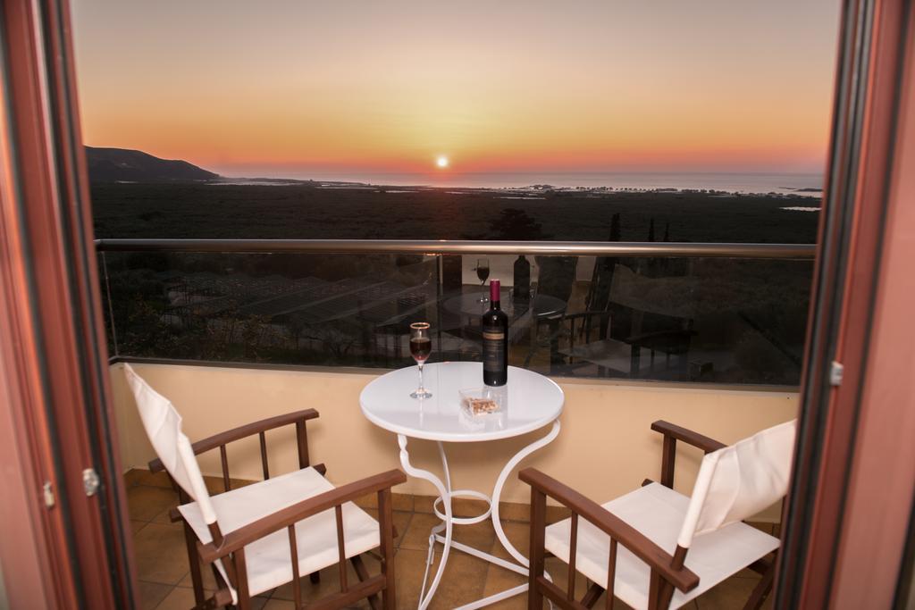 Villa Tramonto Фаласарна Экстерьер фото